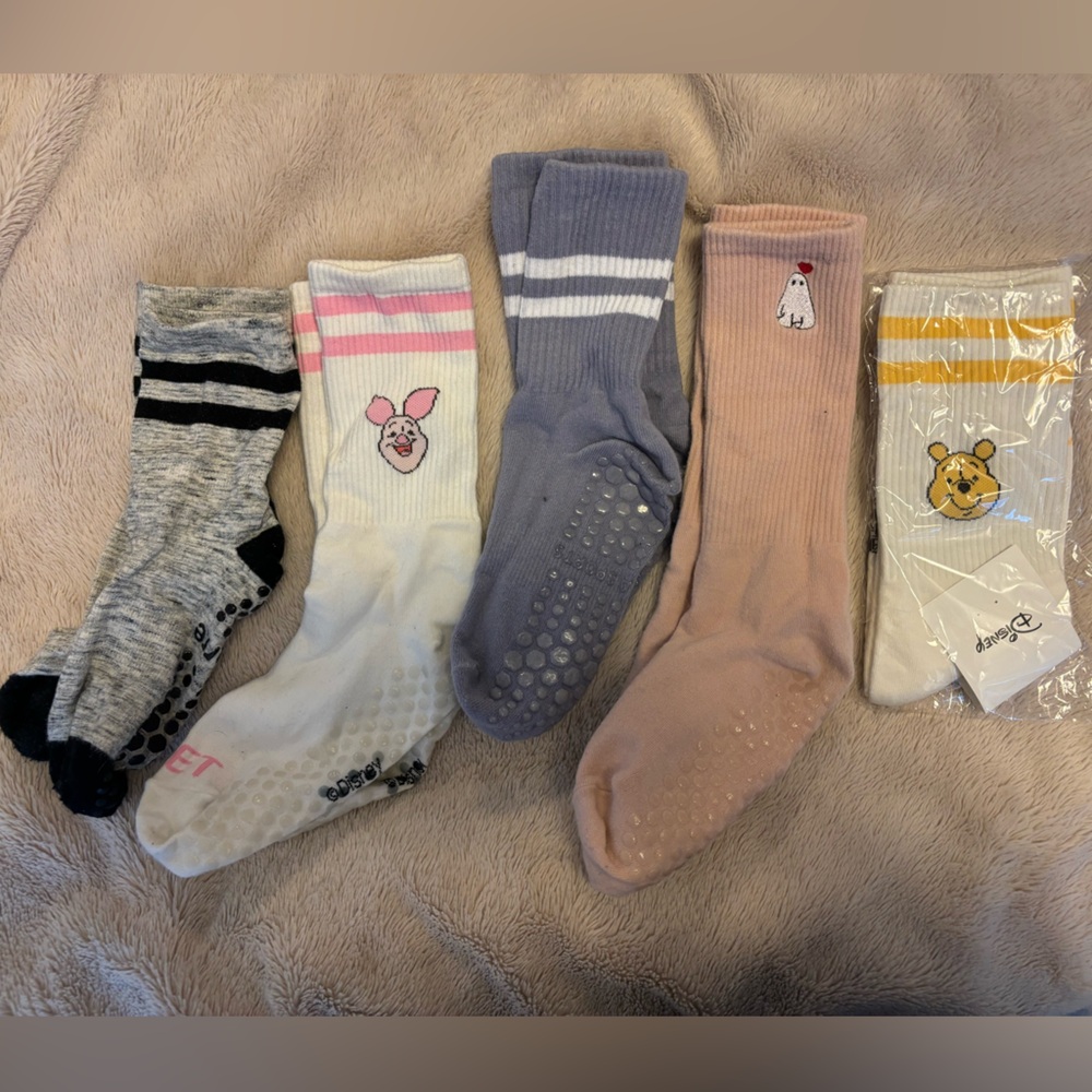 5 pairs of crew height barre sticky socks